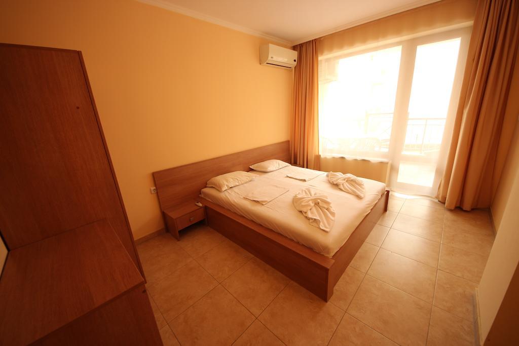 Menada Sea Regal Apartments Pantai Sunny Bilik gambar