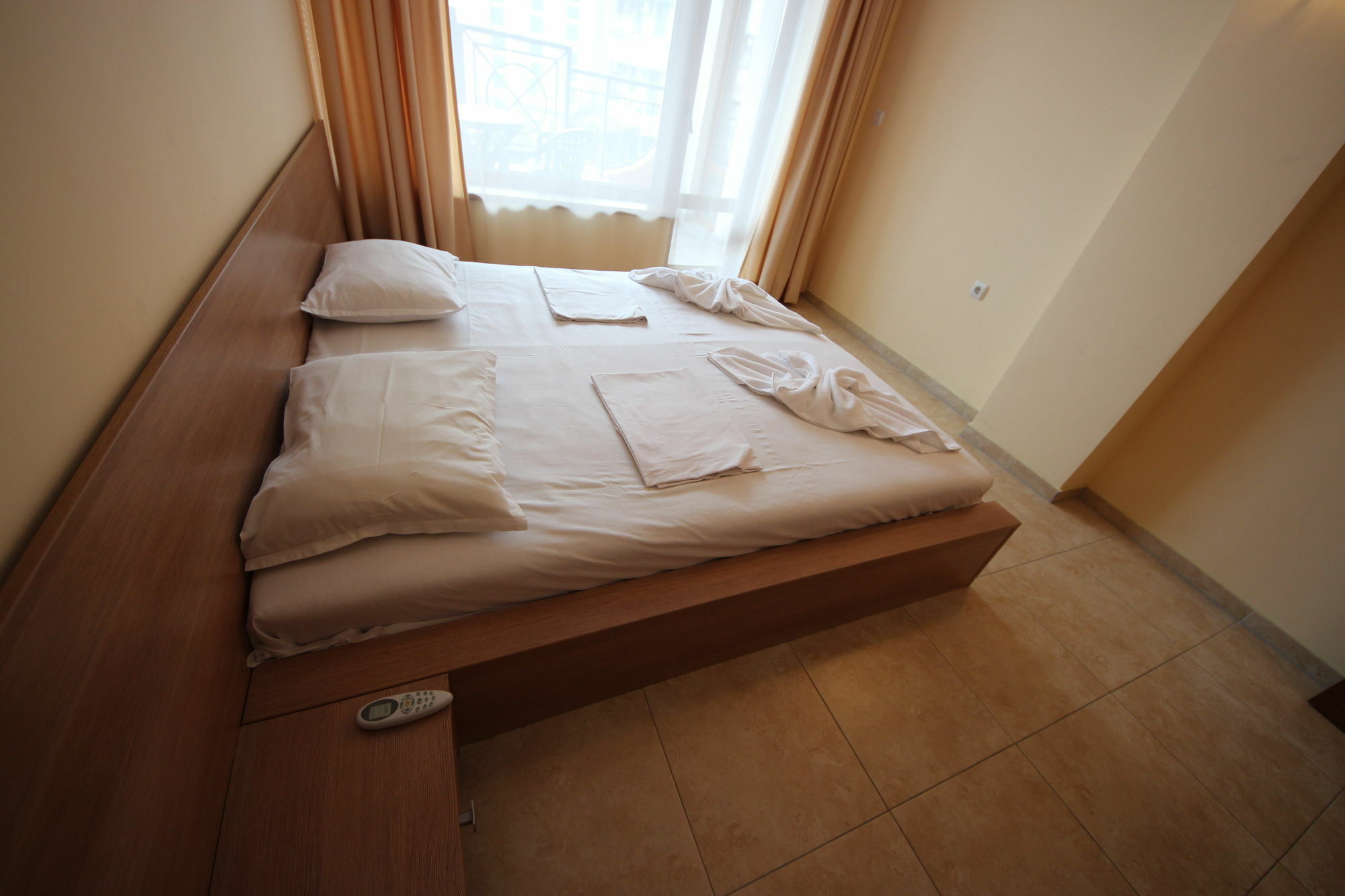 Menada Sea Regal Apartments Pantai Sunny Luaran gambar