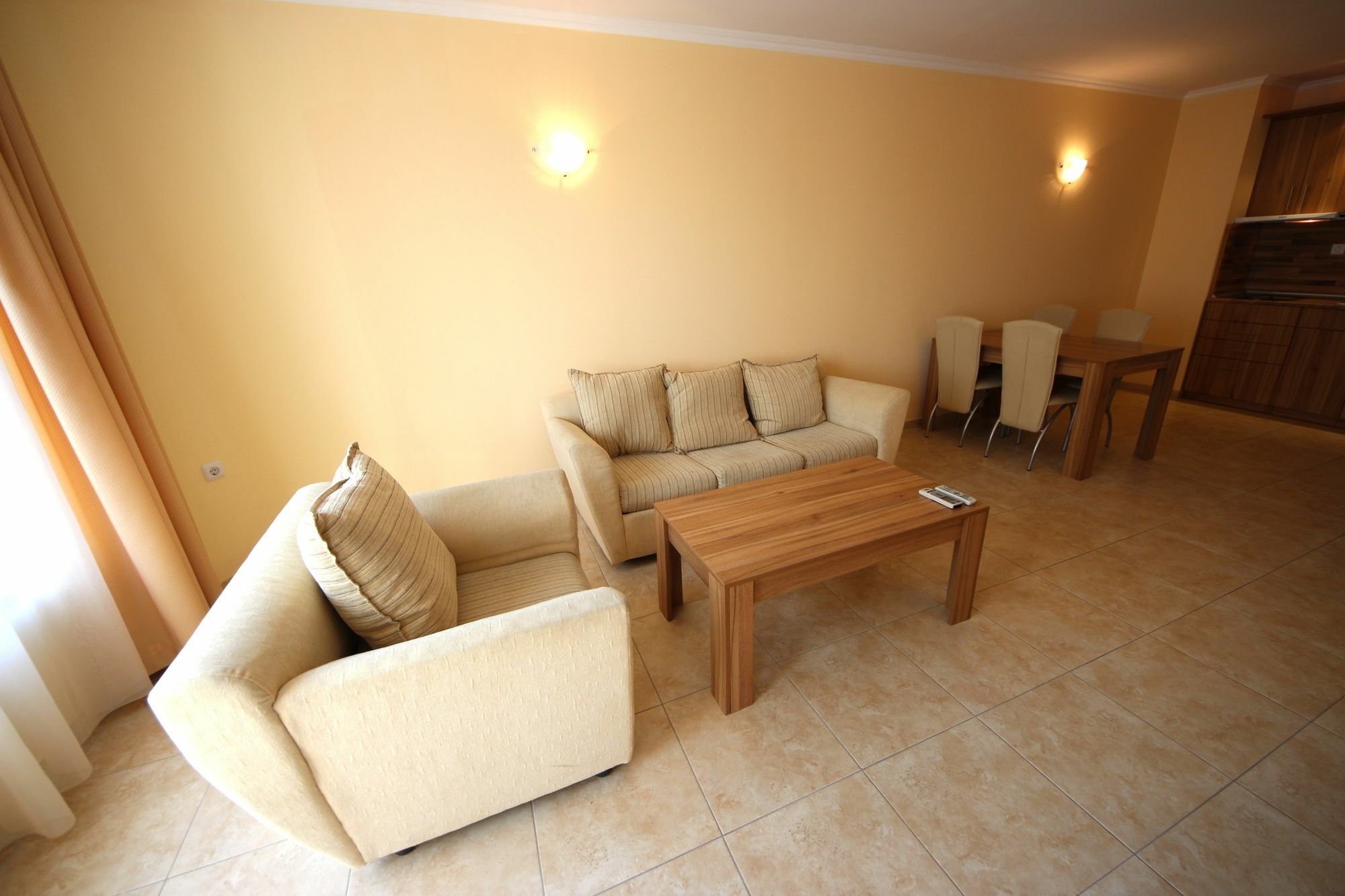 Menada Sea Regal Apartments Pantai Sunny Luaran gambar